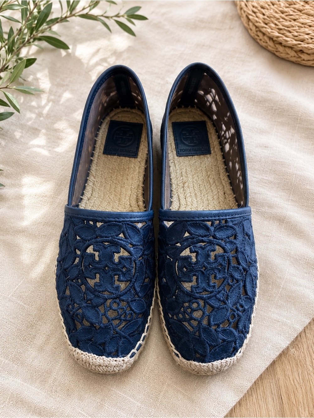 Tory Burch Rhea Line Bright Navy Lace Espadrille Flats Size 7.5